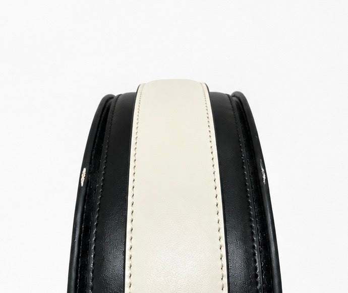 【Outlet】The ONE Corn Leather Bag
