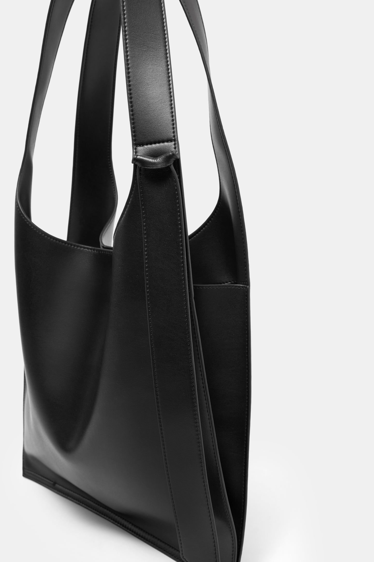 BO Corn Leather Shopper