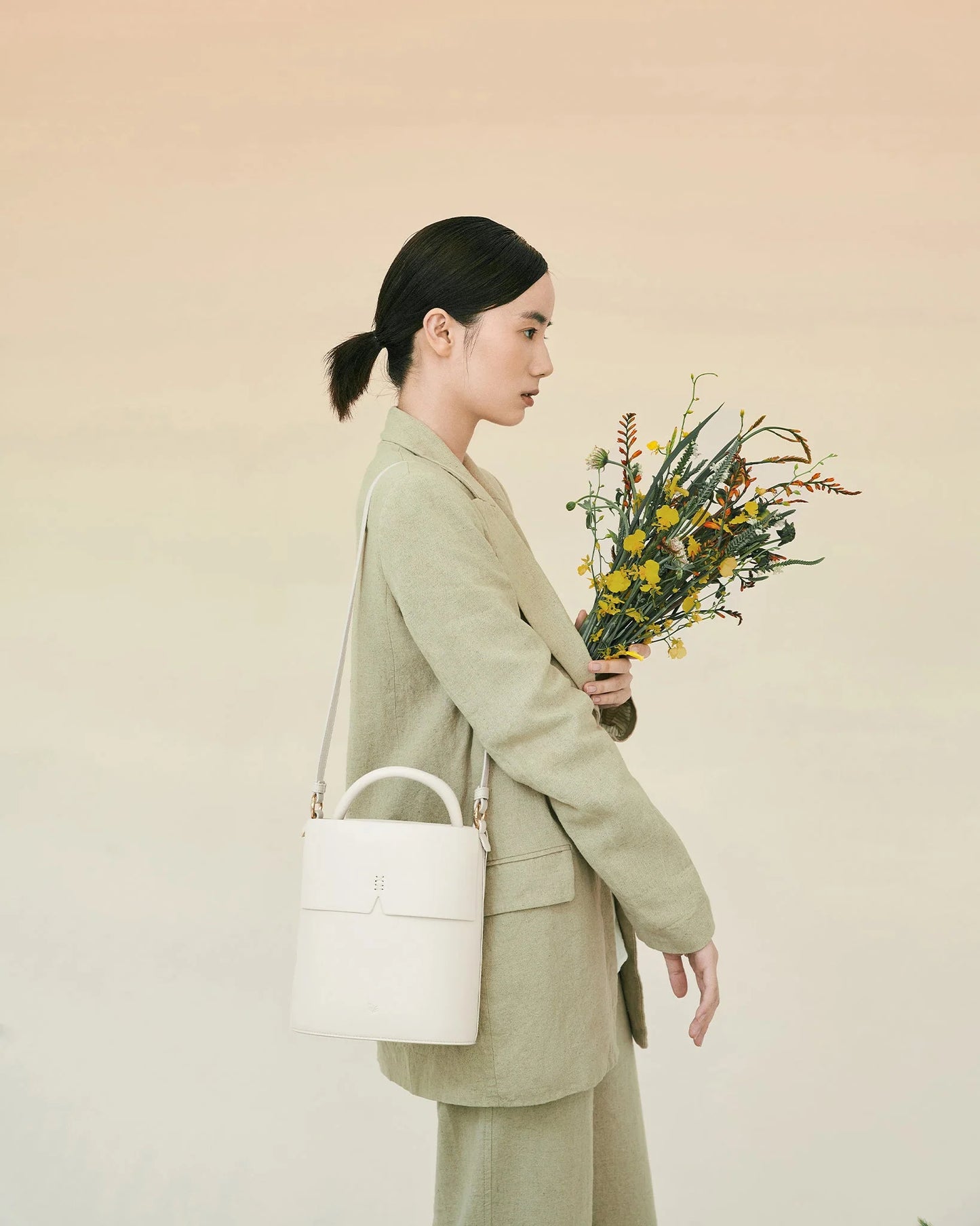 Gaia Bucket Bag(11月下旬入荷予定)