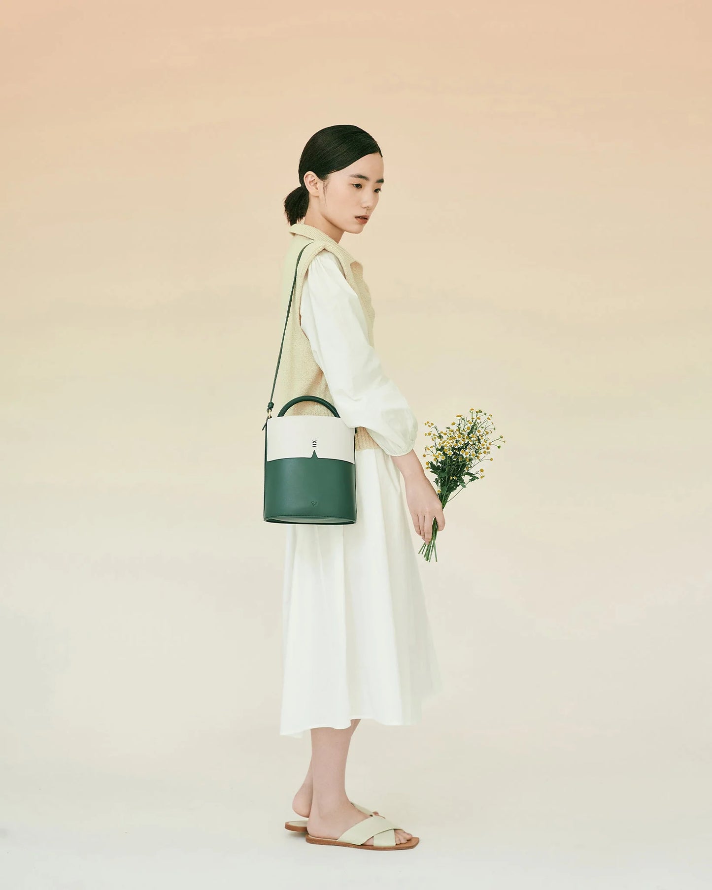 Gaia Bucket Bag(11月下旬入荷予定)