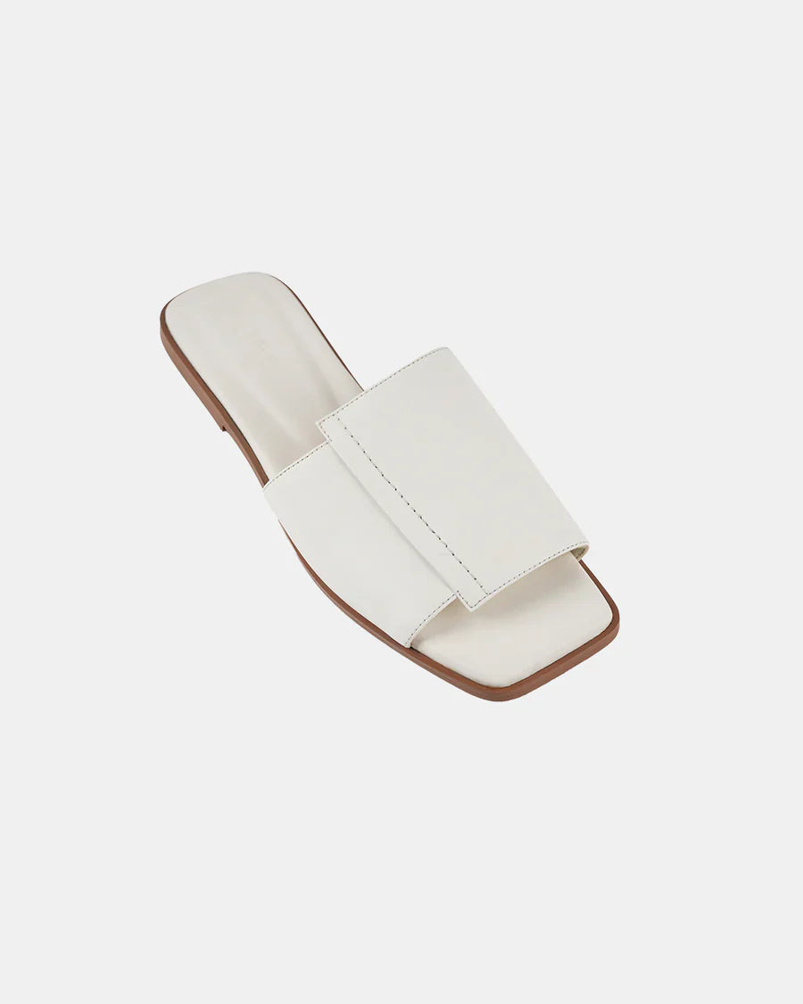 【在庫限り】Peddle Corn Leather Sandal