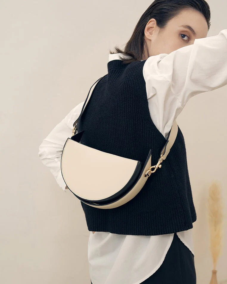 The ONE Corn Leather Bag(11月下旬入荷予定)