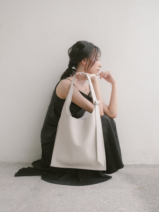 【プレオーダー受付中】BO Corn Leather Shopper 2025秋限定カラー｜ソフトグレー