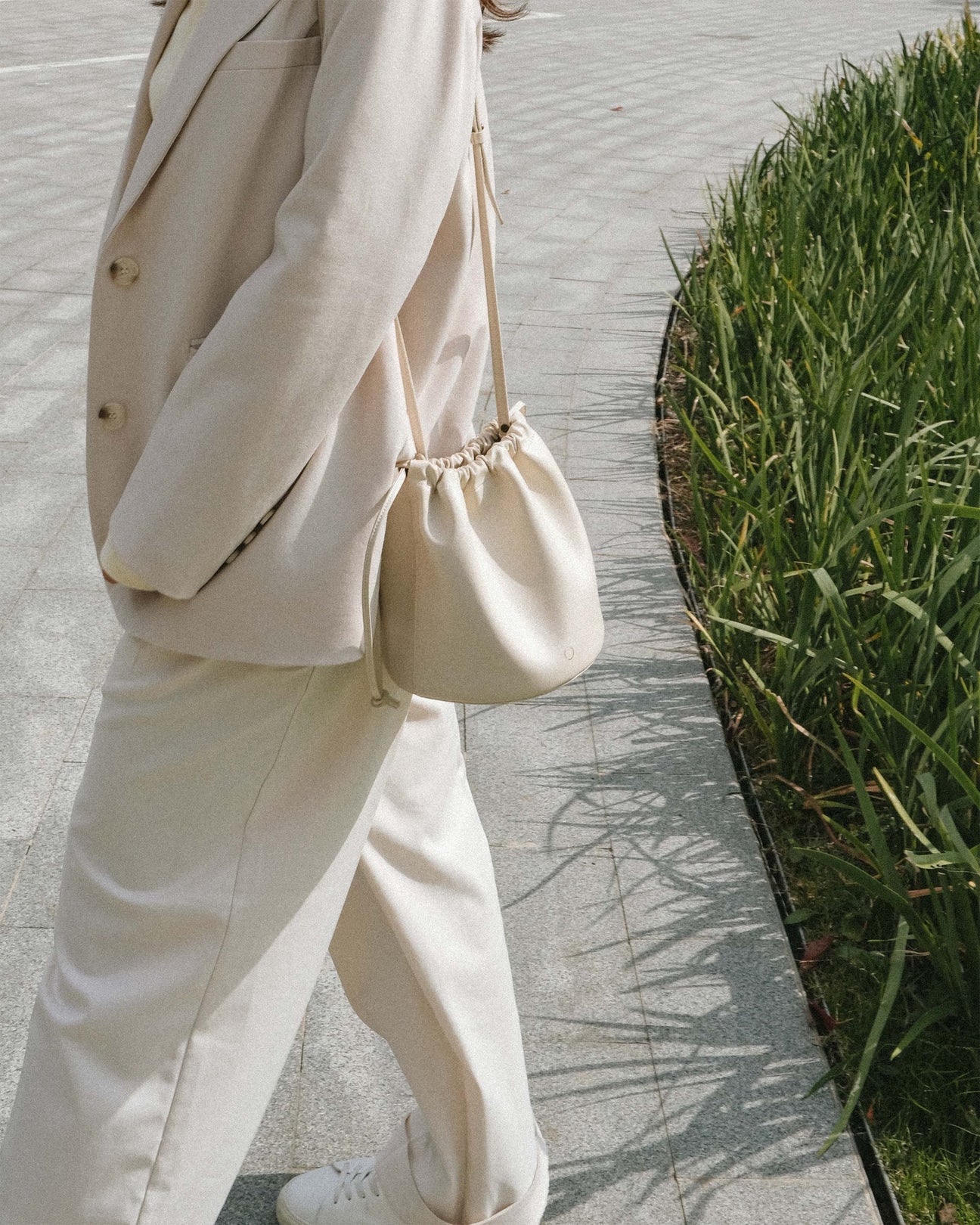 【Outlet】BO Drawstring Corn Leather