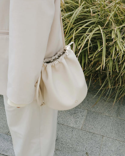 【Outlet】BO Drawstring Corn Leather