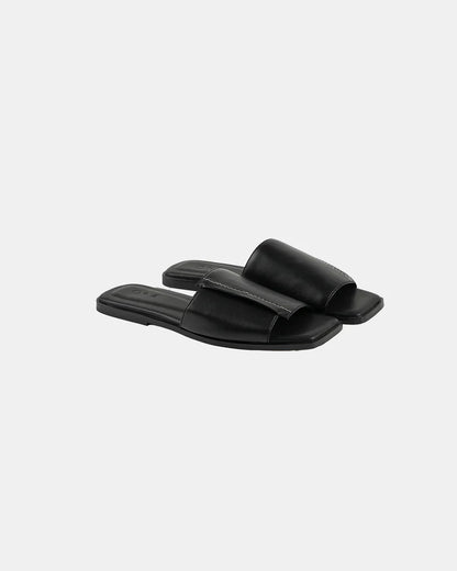 Peddle Corn Leather Sandal